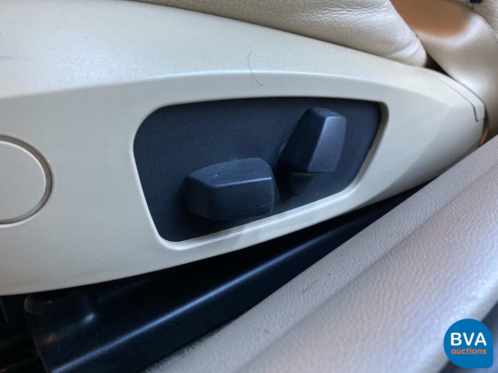 BMW 320i Coupé 163PS 3er 2007.