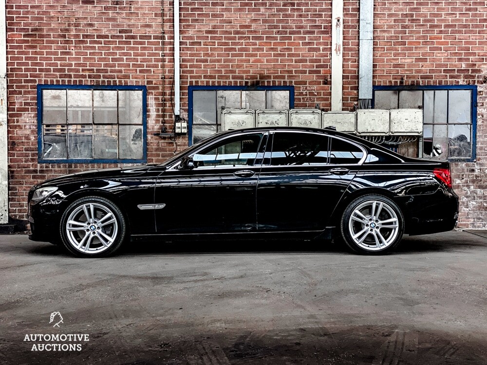 BMW 750i xDrive High Executive 7er Serie 408 PS 2010, 99-RHH-8.