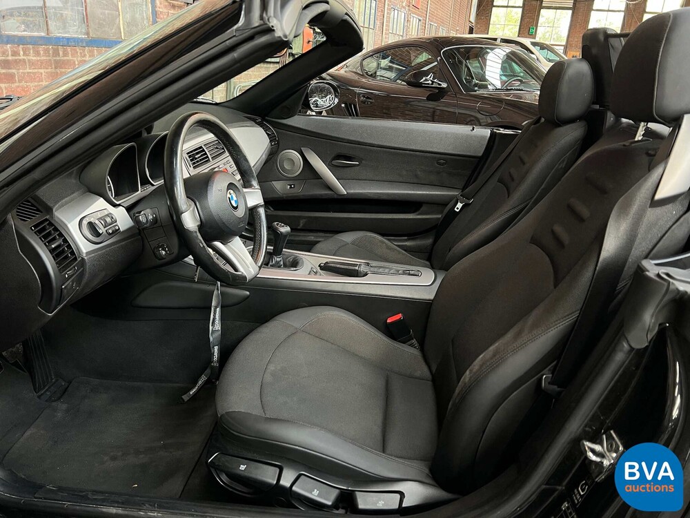 BMW Z4 Roadster 2.2i Pure 170PS 2004 -Org. NL-, 60-PRN-S.
