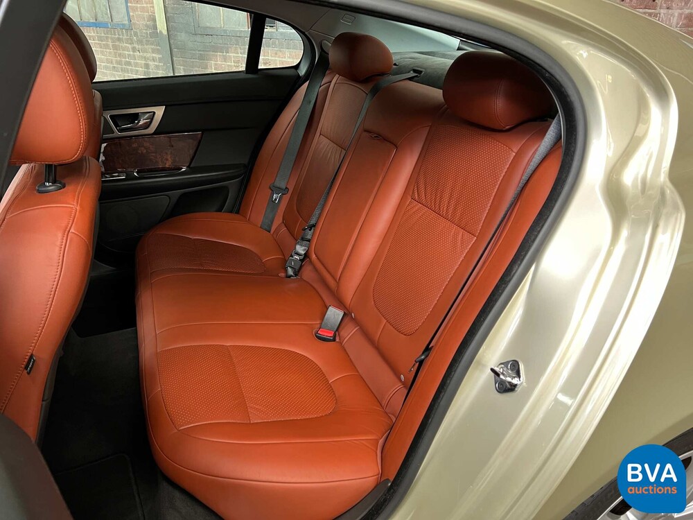 Jaguar XF4.2 V8 Premium Luxus 298PS 2008 -Org. NL-, 48-GHJ-4.