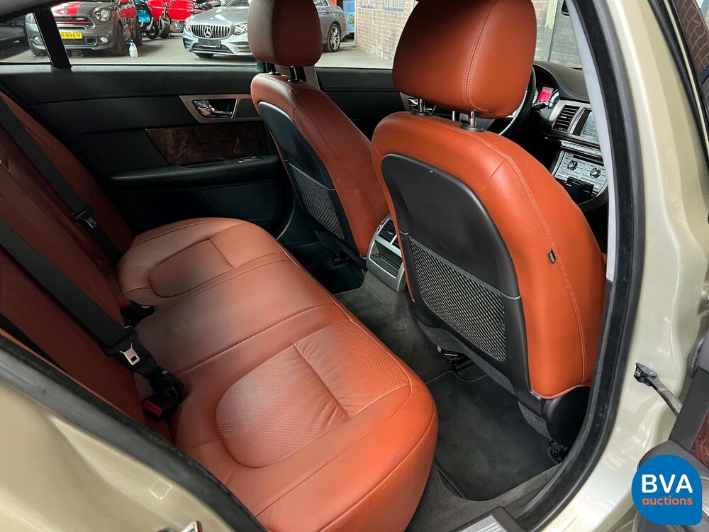 Jaguar XF4.2 V8 Premium Luxus 298PS 2008 -Org. NL-, 48-GHJ-4.