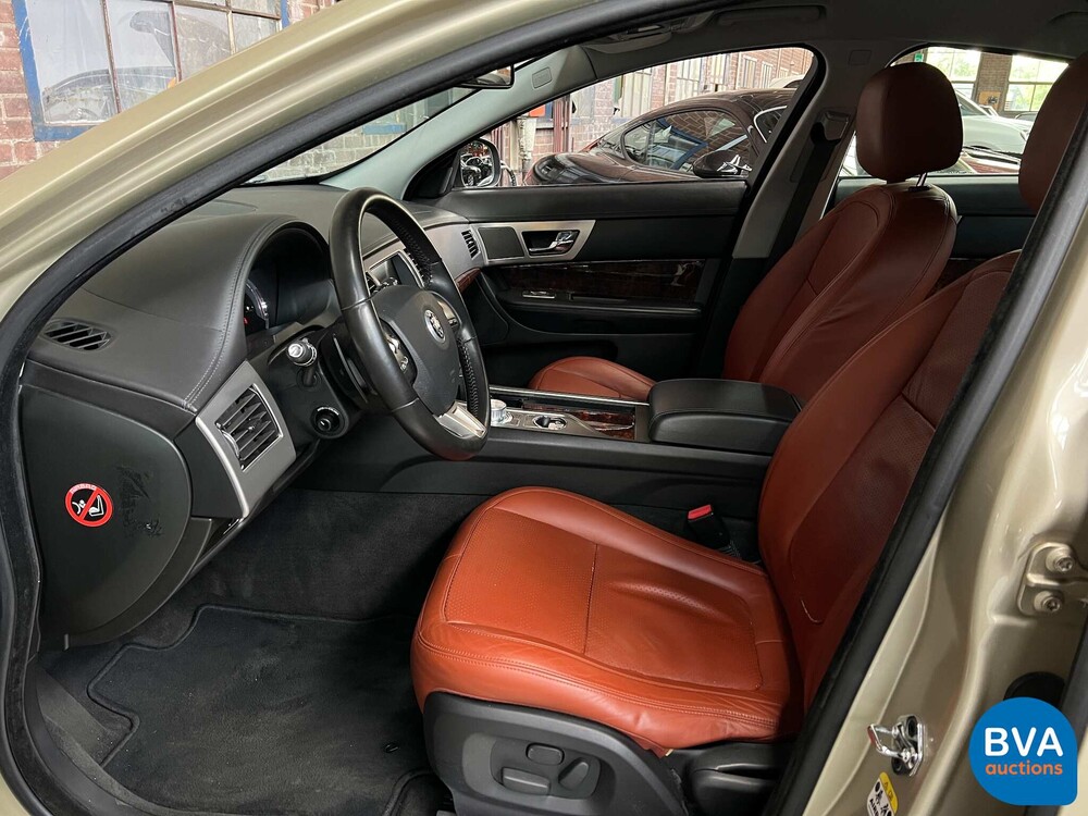 Jaguar XF4.2 V8 Premium Luxus 298PS 2008 -Org. NL-, 48-GHJ-4.