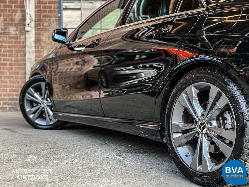 Mercedes-Benz CLA180 Business Solution Automatik 122PS 2018 -Org. NL-, SK-019-Z.