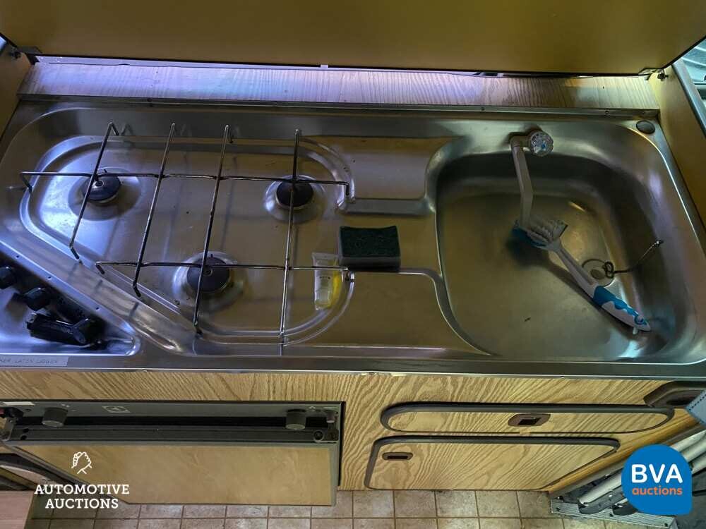 Dodge Tradesman 200 Kampeerauto 218pk 1976, HB-ZN-98