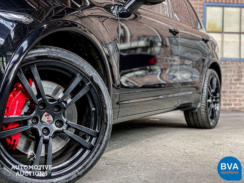 Porsche Cayenne 4.8 Turbo 500hp 2012, 71-ZVF-9.