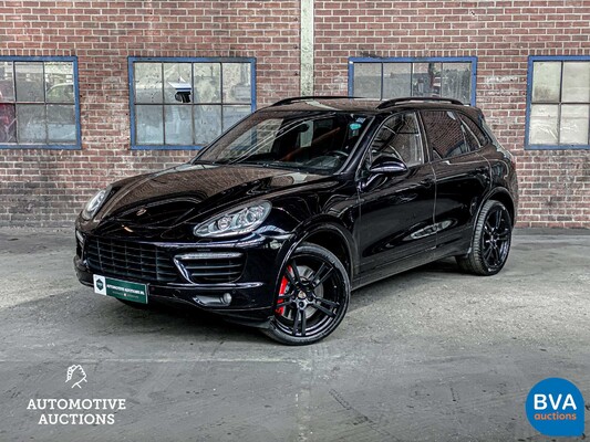 Porsche Cayenne 4.8 Turbo 500pk 2012, 71-ZVF-9