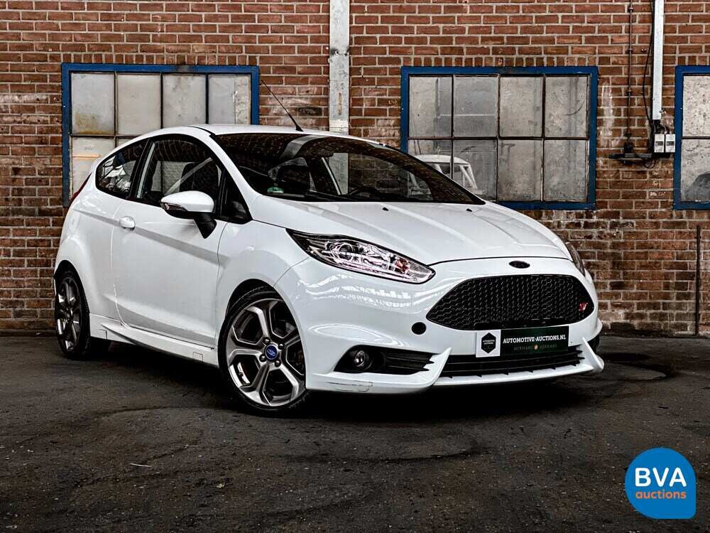 Ford Fiesta ST 182PS 2015.