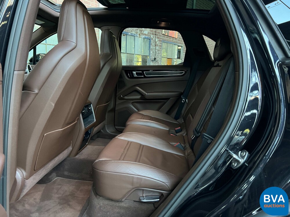 Porsche Cayenne 3.0 E-Hybrid 462hp 2018 SportChrono -Org. NL-, TL-795-R.