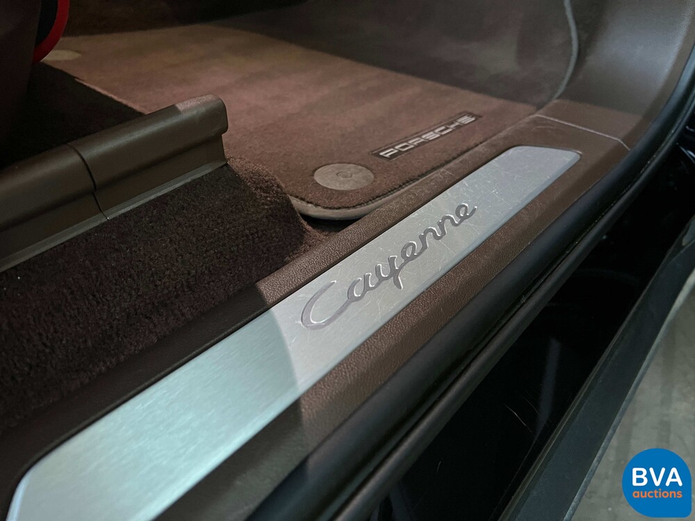 Porsche Cayenne 3.0 E-Hybrid 462hp 2018 SportChrono -Org. NL-, TL-795-R.