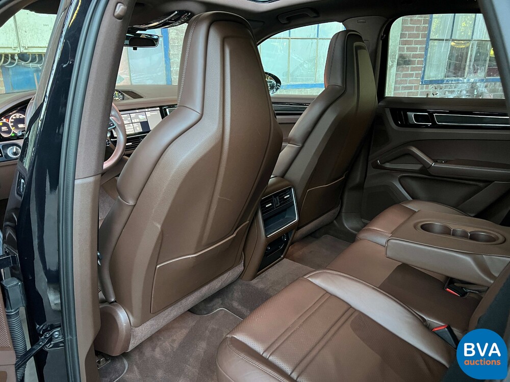 Porsche Cayenne 3.0 E-Hybrid 462hp 2018 SportChrono -Org. NL-, TL-795-R.