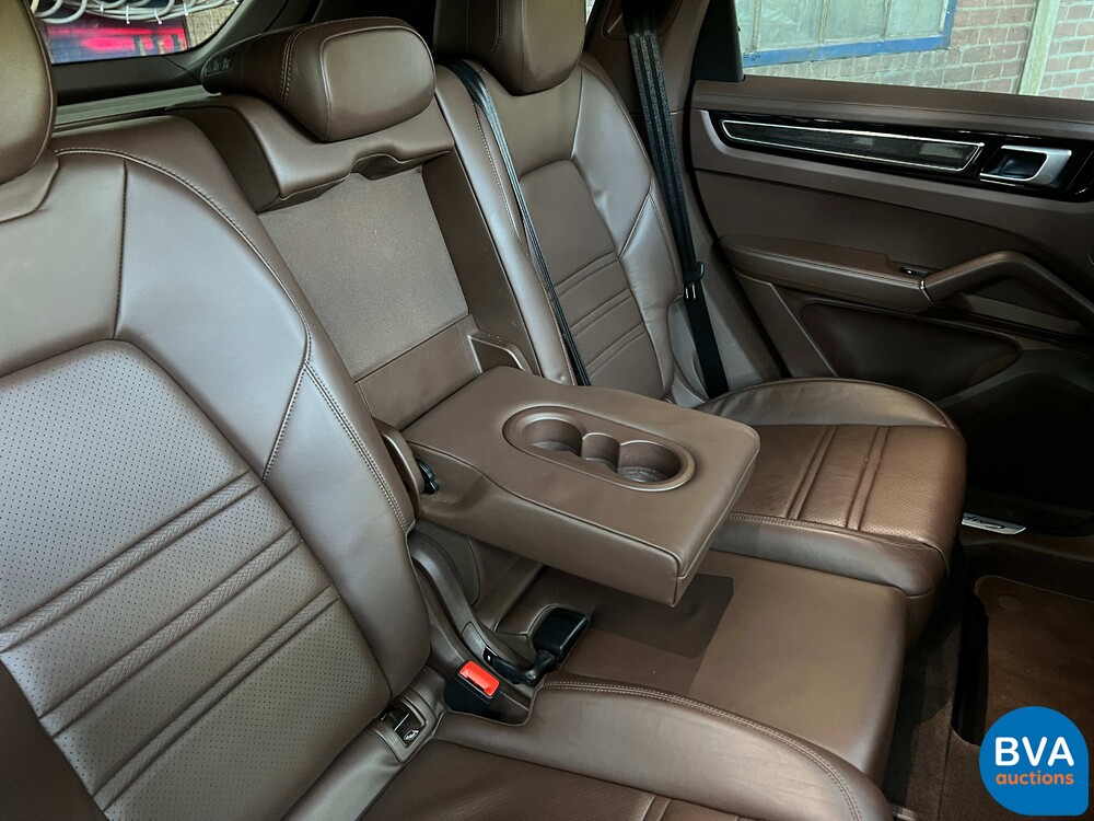 Porsche Cayenne 3.0 E-Hybrid 462hp 2018 SportChrono -Org. NL-, TL-795-R.