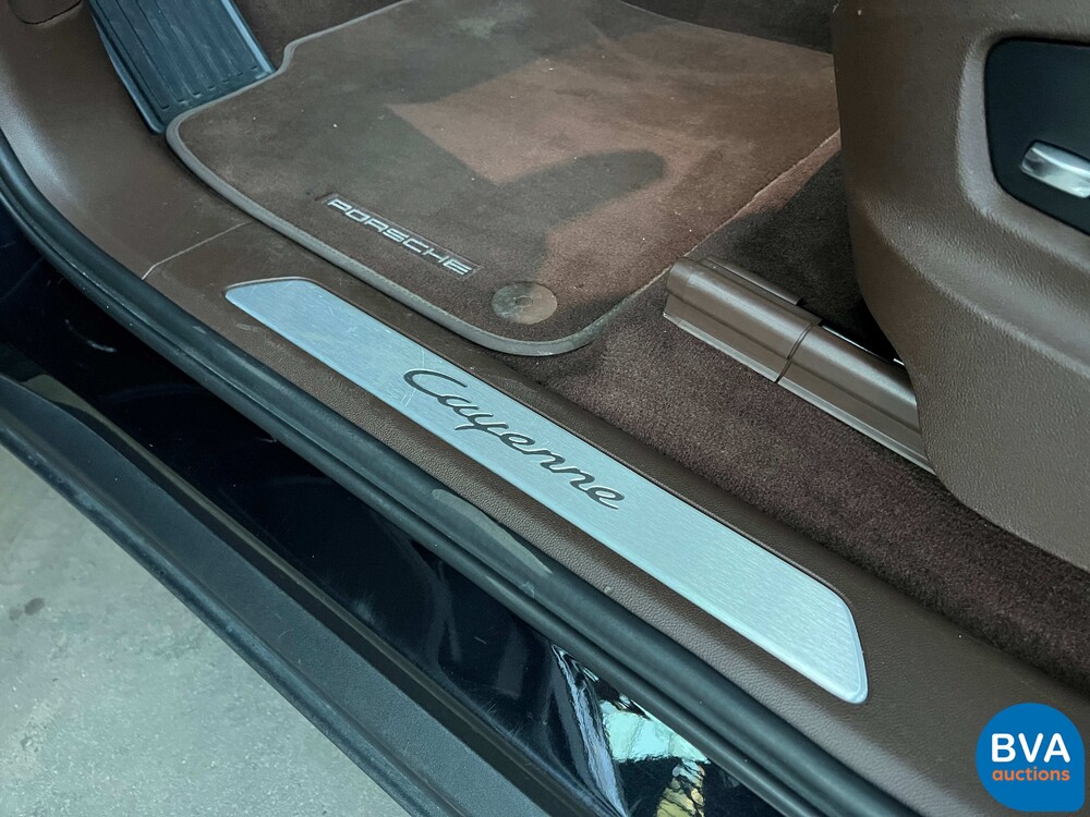 Porsche Cayenne 3.0 E-Hybrid 462hp 2018 SportChrono -Org. NL-, TL-795-R.