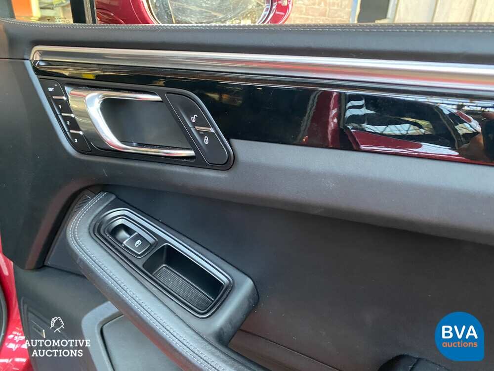 Porsche Macan S 3.0 D Sportchrono 258pk 2016, N-776-BK