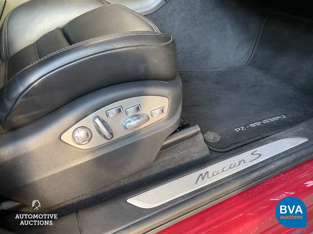 Porsche Macan S 3.0 D Sportchrono 258pk 2016, N-776-BK