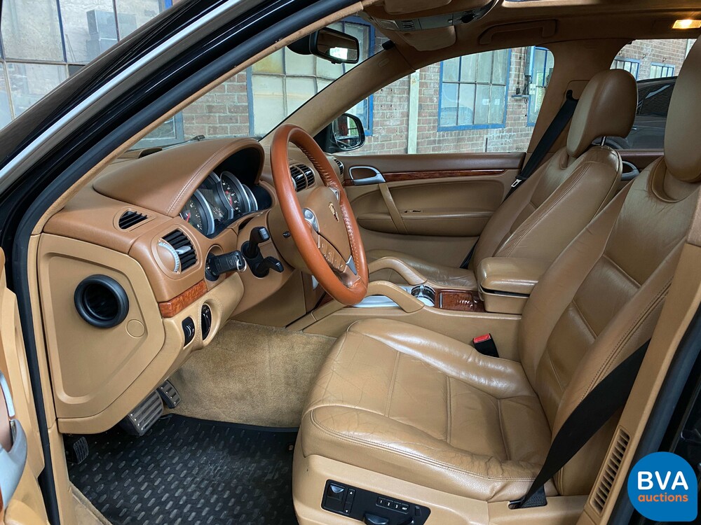 Porsche Cayenne 4.5 Turbo 450pk 2003, 86-NJ-VZ
