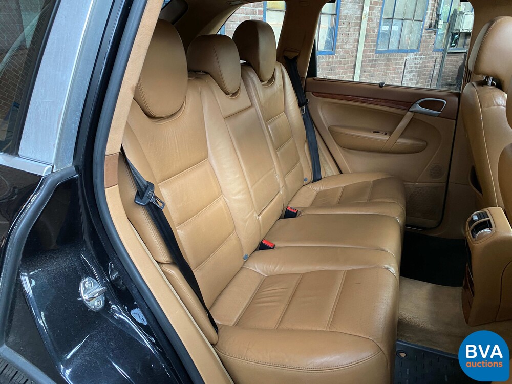 Porsche Cayenne 4.5 Turbo 450pk 2003, 86-NJ-VZ