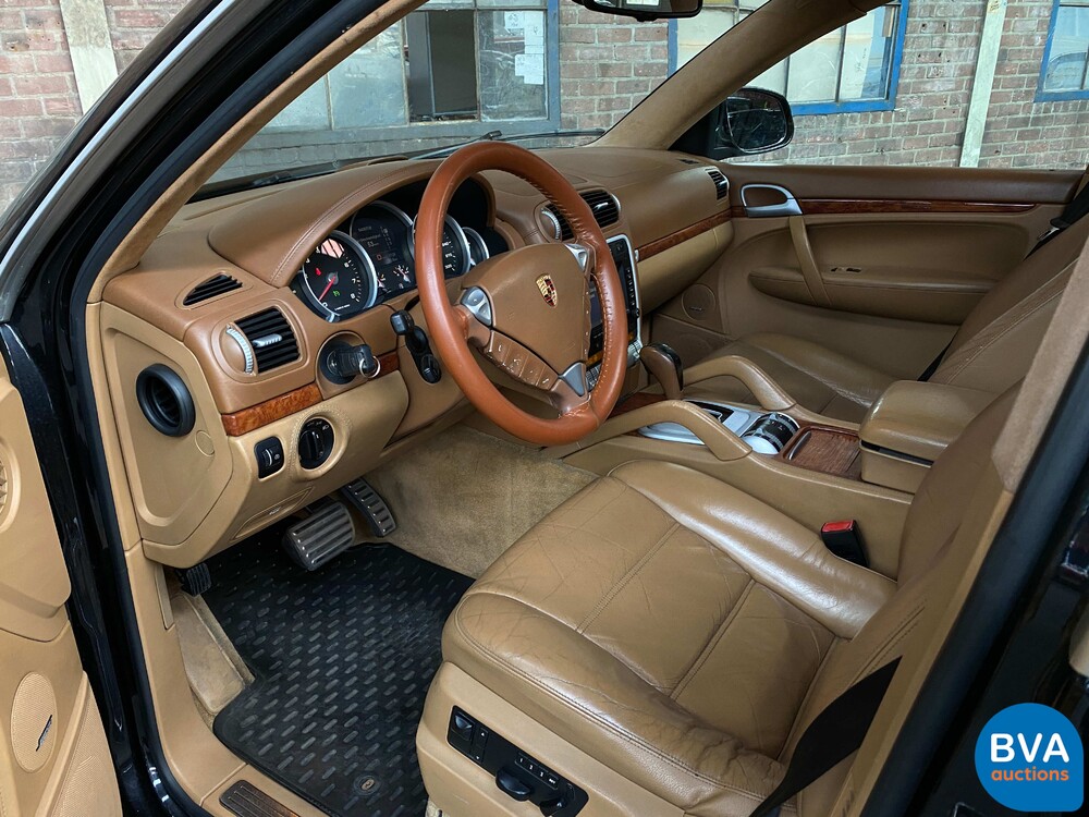 Porsche Cayenne 4.5 Turbo 450pk 2003, 86-NJ-VZ