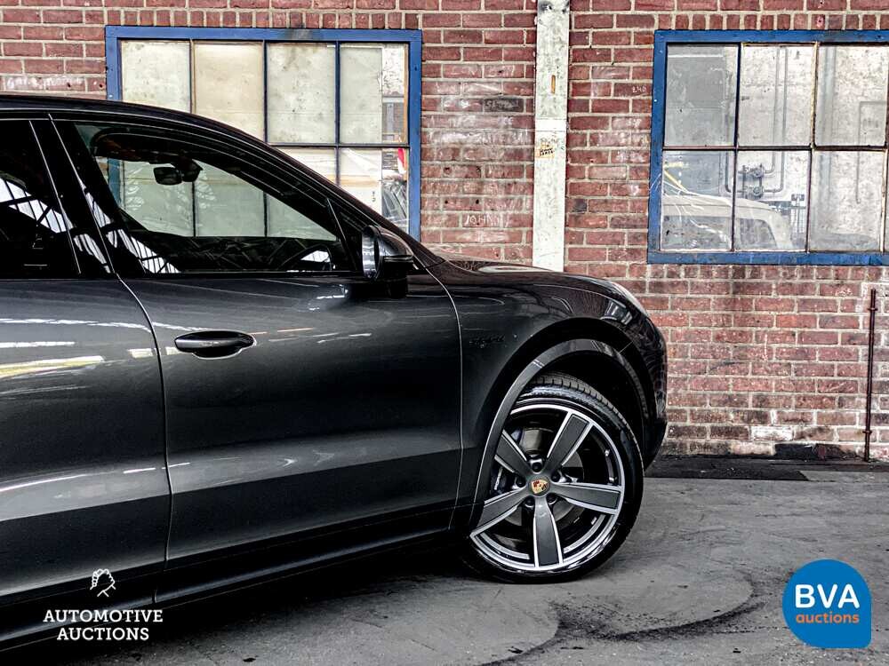 Porsche Cayenne Coupe 3.0 E-Hybrid 462pk PDK-Automatic 2022.