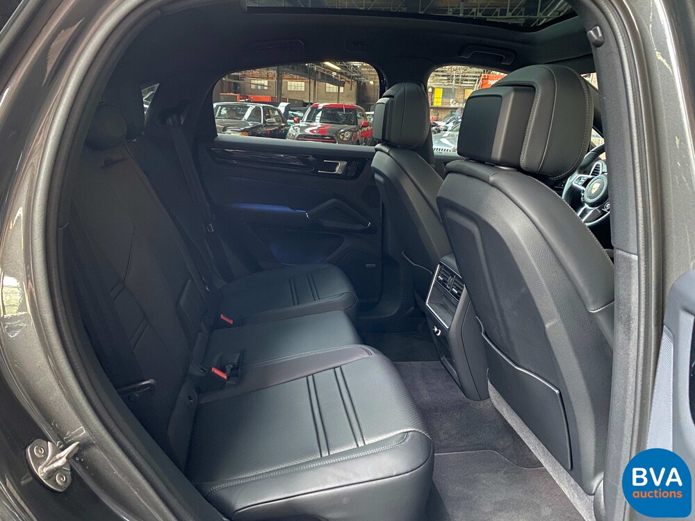 Porsche Cayenne Coupe 3.0 E-Hybrid 462pk PDK-Automatic 2022.