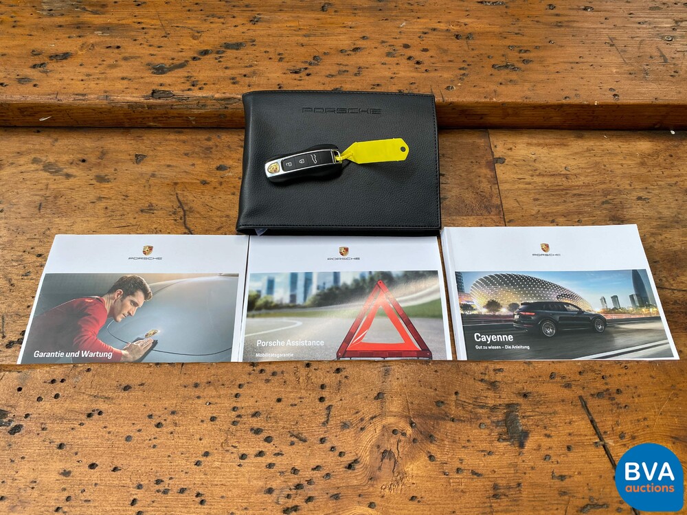 Porsche Cayenne Coupe 3.0 E-Hybrid 462pk PDK-Automatic 2022.