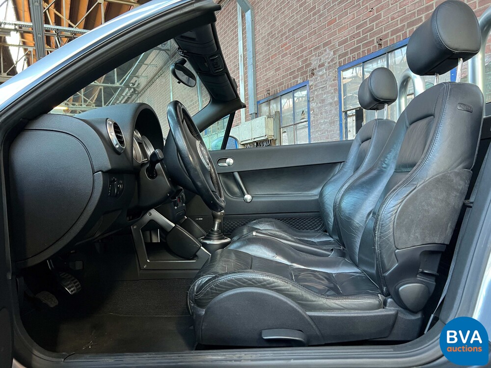 Audi TT Roadster 1.8 Turbo 179pk 2000, 88-FK-BG