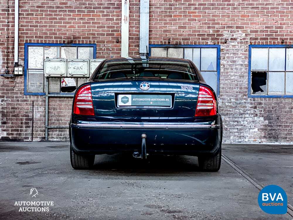 Skoda Superb 2.8 V6 Elegance 193pk 2004 -YOUNGTIMER-, HZ-728-K.