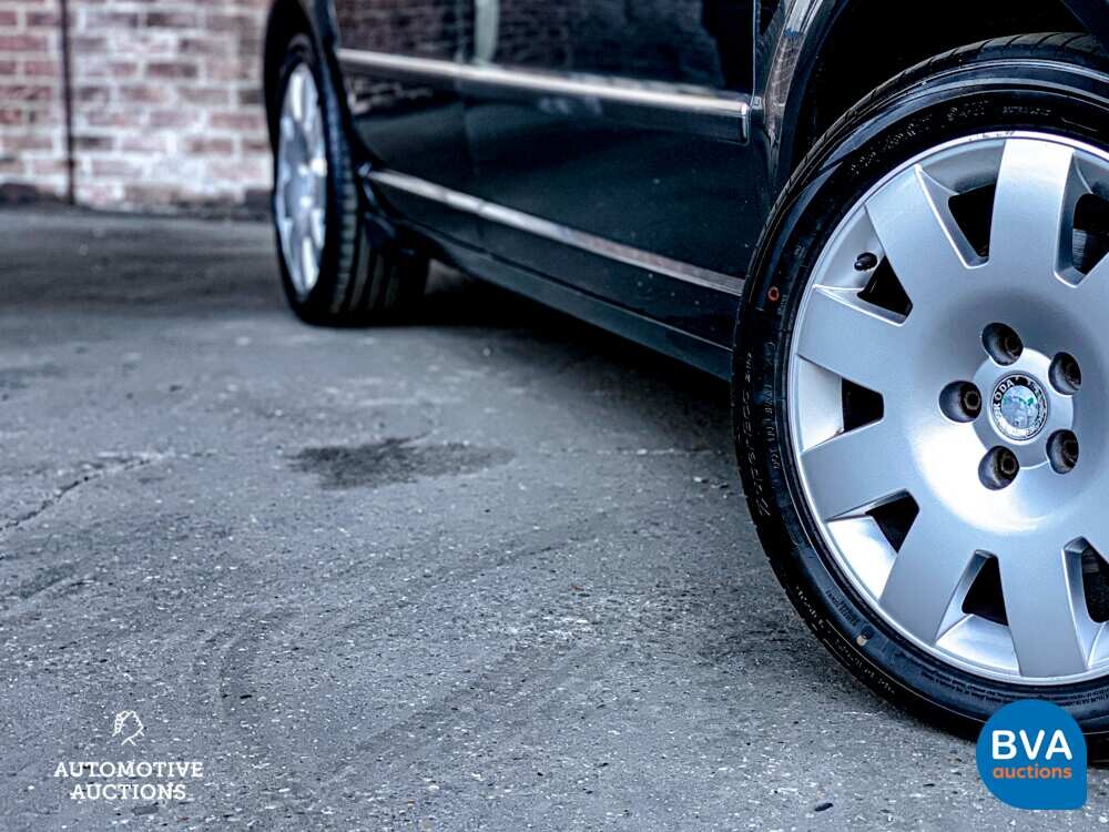 Skoda Superb 2.8 V6 Elegance 193pk 2004 -YOUNGTIMER-, HZ-728-K.