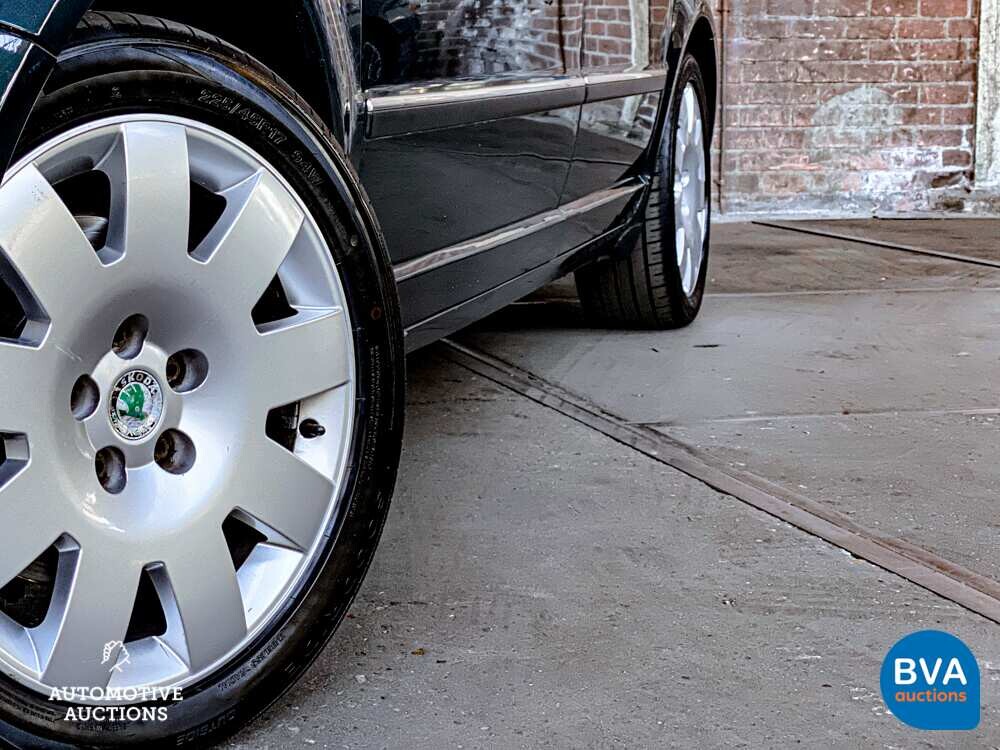 Skoda Superb 2.8 V6 Elegance 193pk 2004 -YOUNGTIMER-, HZ-728-K.