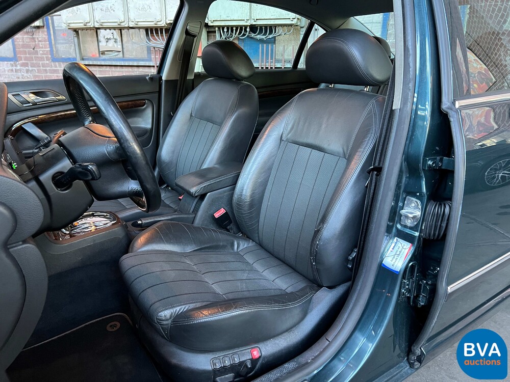 Skoda Superb 2.8 V6 Elegance 193pk 2004 -YOUNGTIMER-, HZ-728-K.