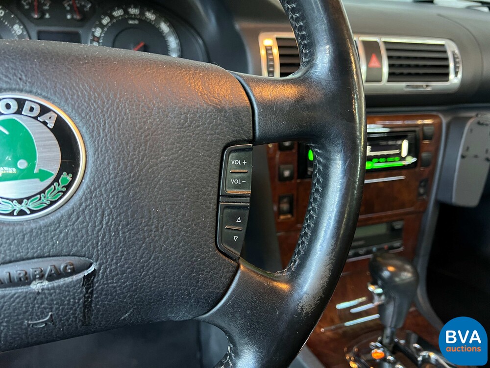 Skoda Superb 2.8 V6 Elegance 193pk 2004 -YOUNGTIMER-, HZ-728-K.
