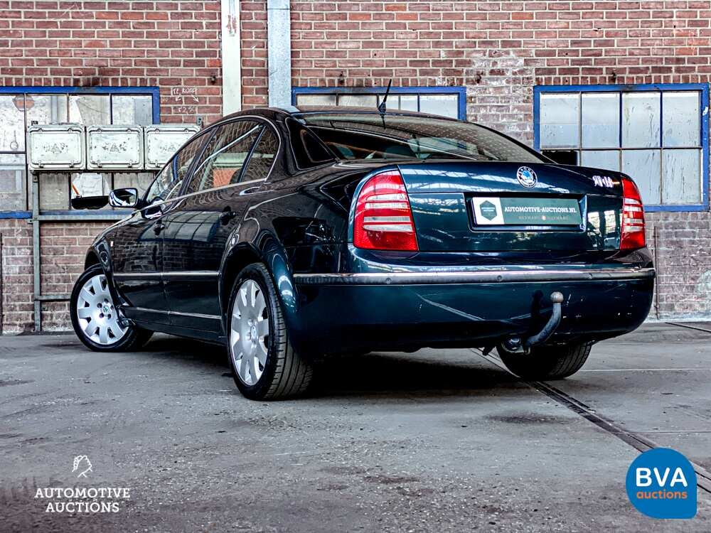 Skoda Superb 2.8 V6 Elegance 193pk 2004 -YOUNGTIMER-, HZ-728-K.