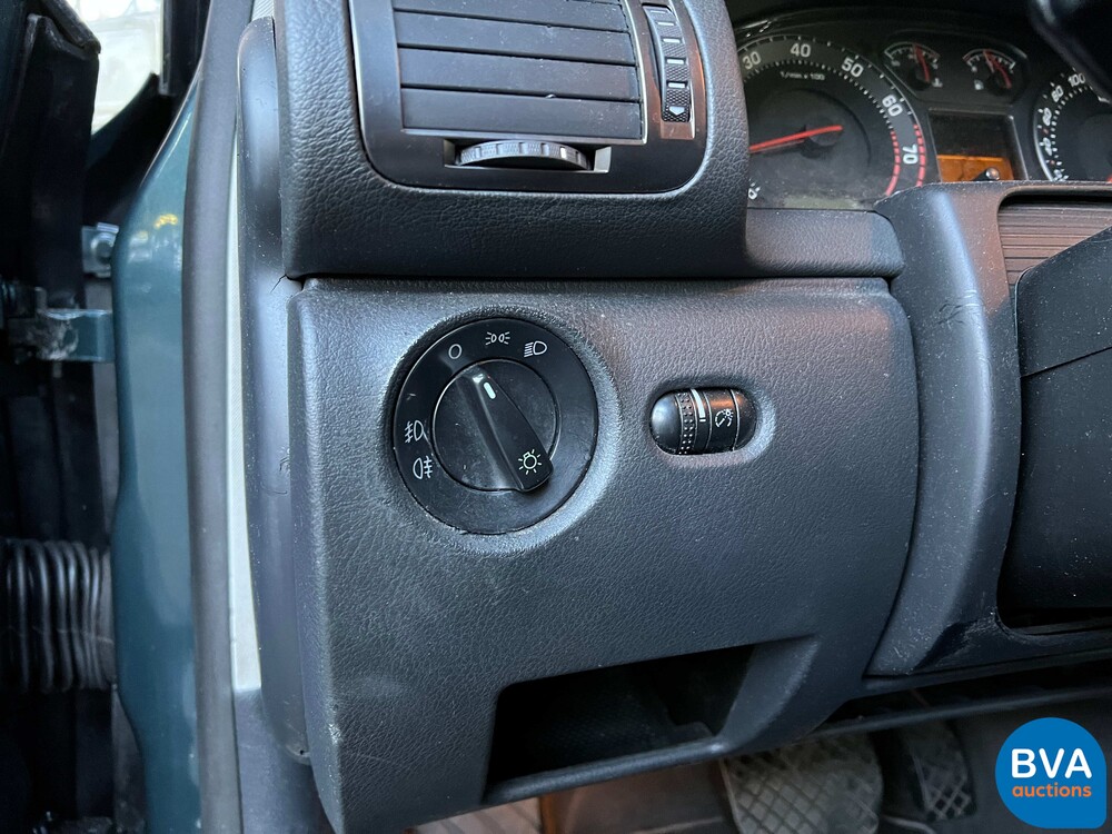 Skoda Superb 2.8 V6 Elegance 193pk 2004 -YOUNGTIMER-, HZ-728-K.