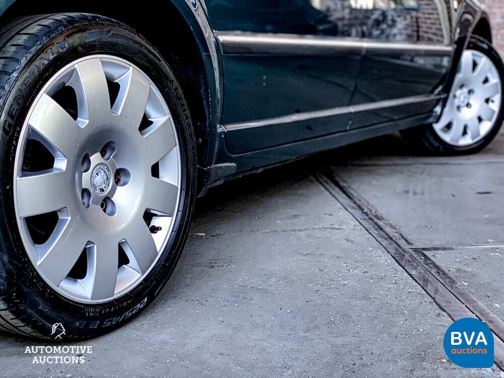 Skoda Superb 2.8 V6 Elegance 193pk 2004 -YOUNGTIMER-, HZ-728-K.