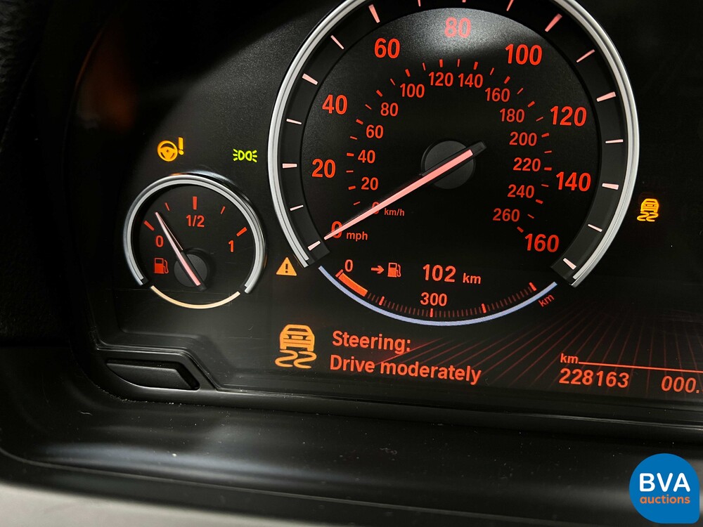 BMW 750i High Executive F04 4.4 V8 7er Serie 407 PS 2009.