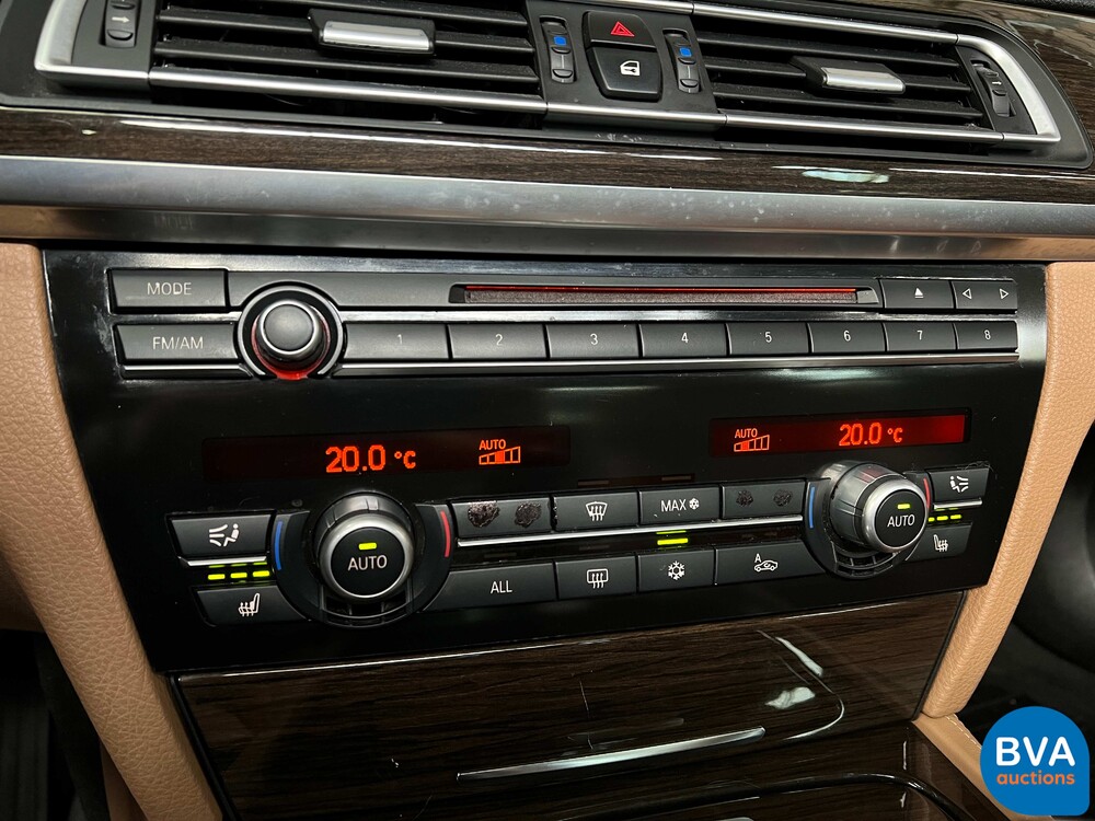 BMW 750i High Executive F04 4.4 V8 7er Serie 407 PS 2009.