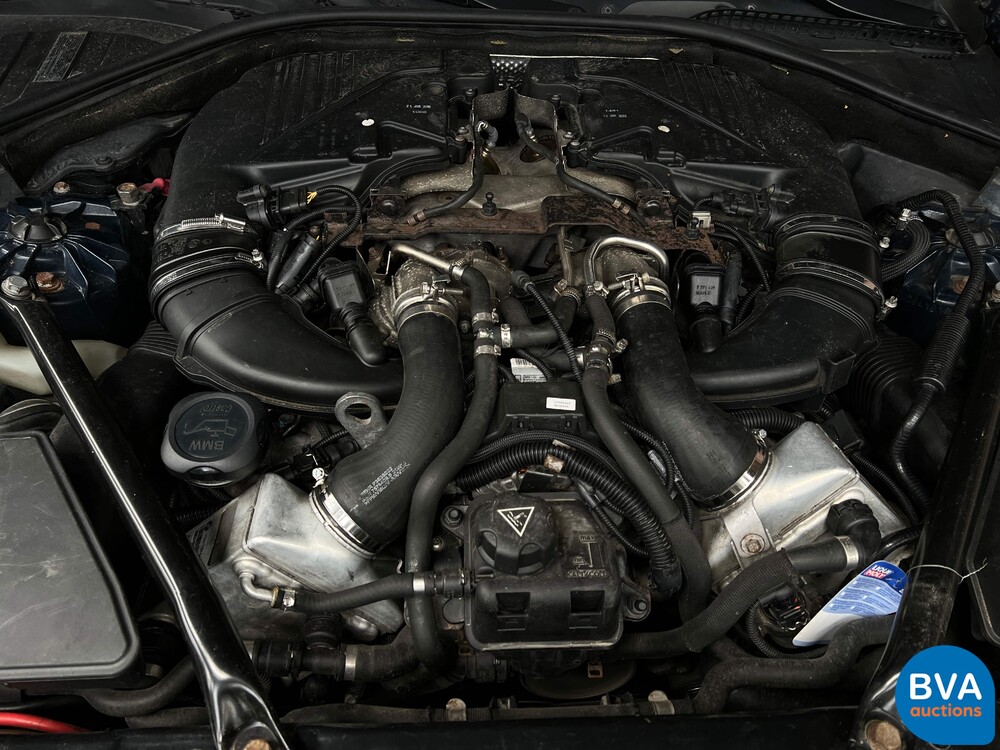 BMW 750i High Executive F04 4.4 V8 7er Serie 407 PS 2009.