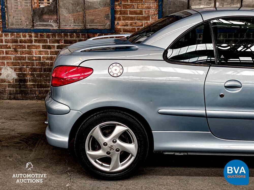 Peugeot 206 CC 2.0 136pk 2002 Cabriolet -Org. NL-, 65-JR-DG