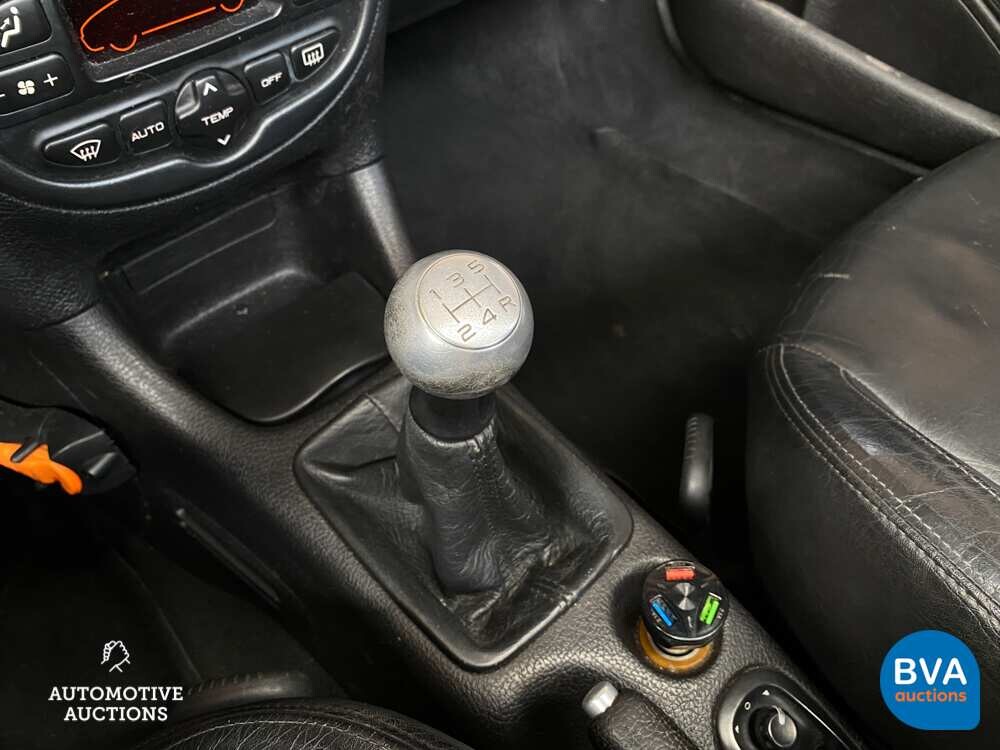 Peugeot 206 CC 2.0 136pk 2002 Cabriolet -Org. NL-, 65-JR-DG