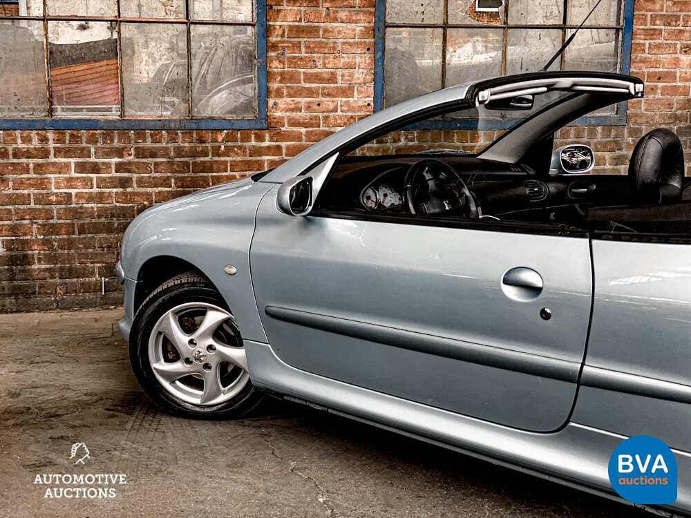 Peugeot 206 CC 2.0 136pk 2002 Cabriolet -Org. NL-, 65-JR-DG