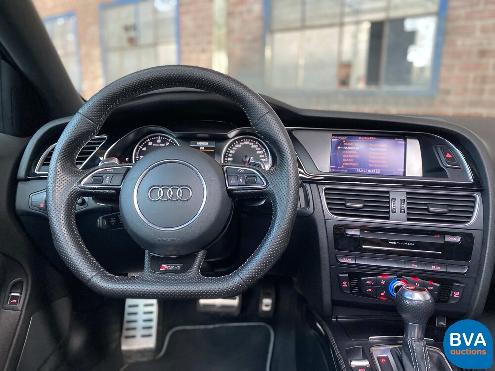 Audi RS4 Avant4.2 FSI Quattro LEISTUNG 450 PS 2015, TX-519-T.