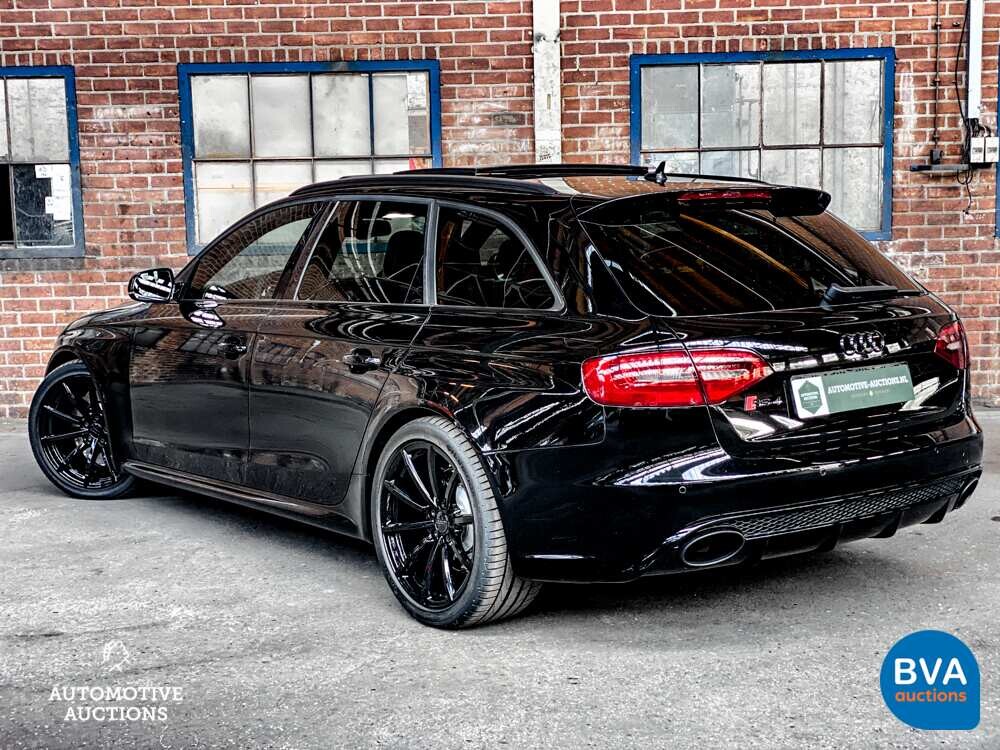 Audi RS4 Avant4.2 FSI Quattro LEISTUNG 450 PS 2015, TX-519-T.