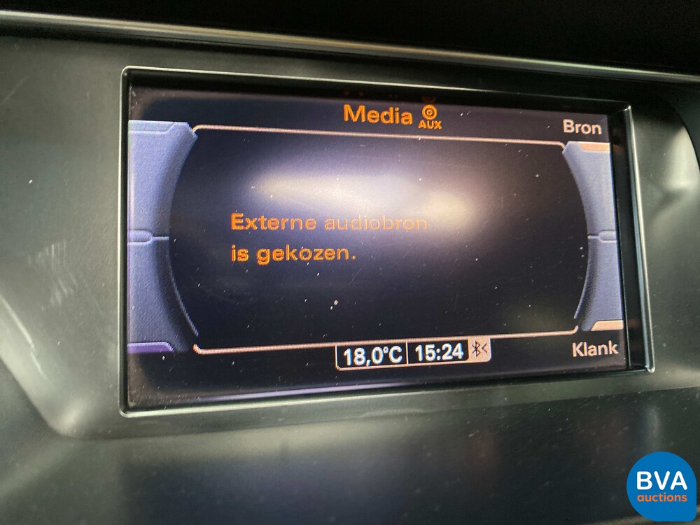 Audi RS4 Avant4.2 FSI Quattro LEISTUNG 450 PS 2015, TX-519-T.