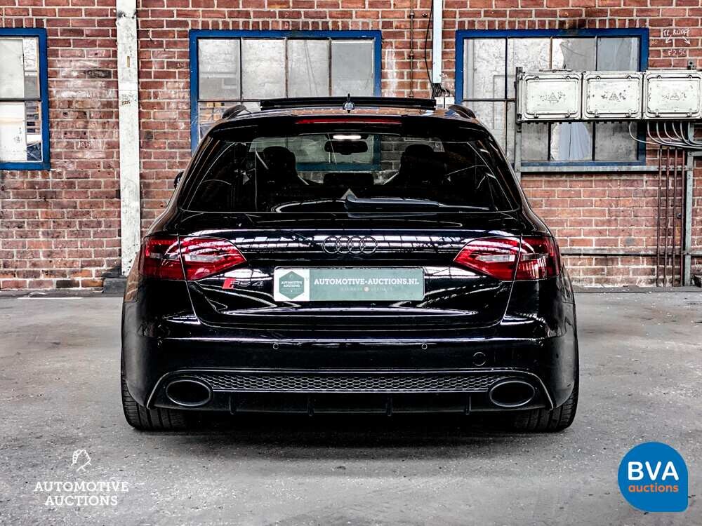 Audi RS4 Avant4.2 FSI Quattro LEISTUNG 450 PS 2015, TX-519-T.