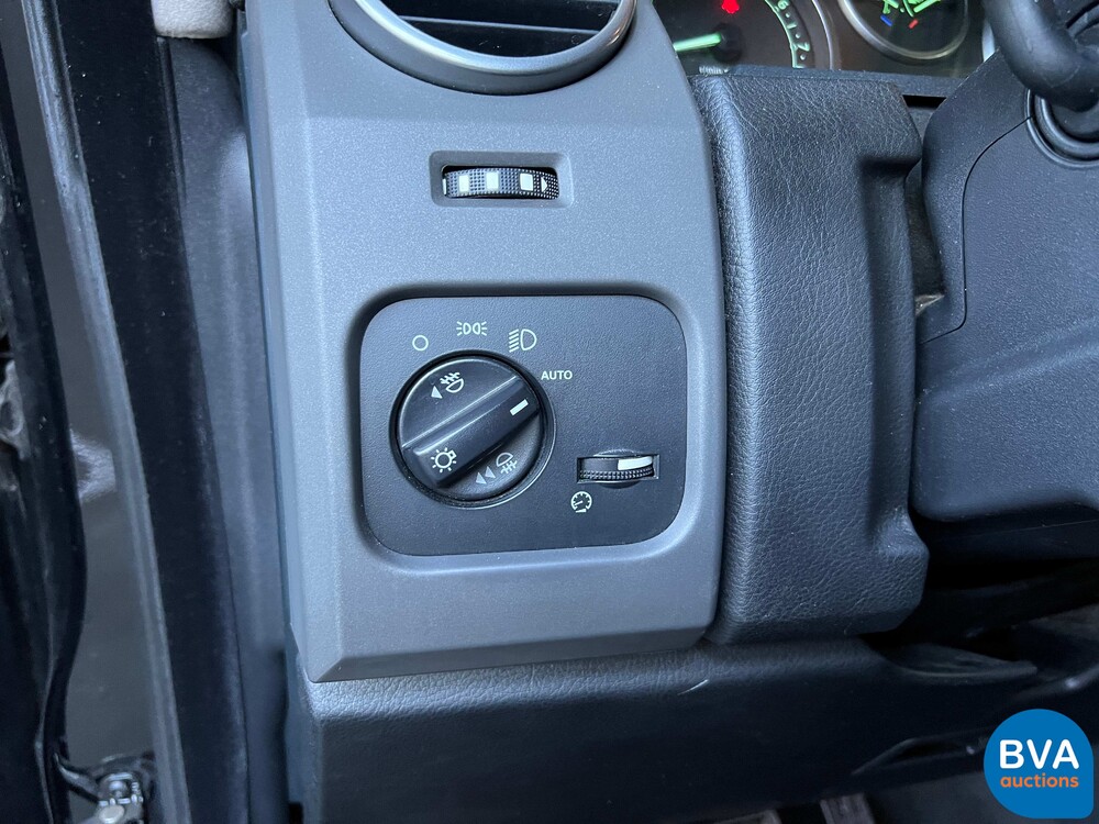 Land Rover Range Rover Discovery 4.4 V8 SE 299pk 2005, 46-HNV-9