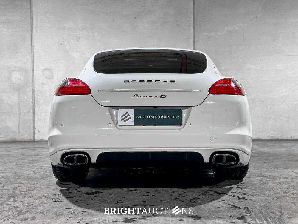 Porsche Panamera 4S 4.8 V8 400hp 2009, Z-798-BP