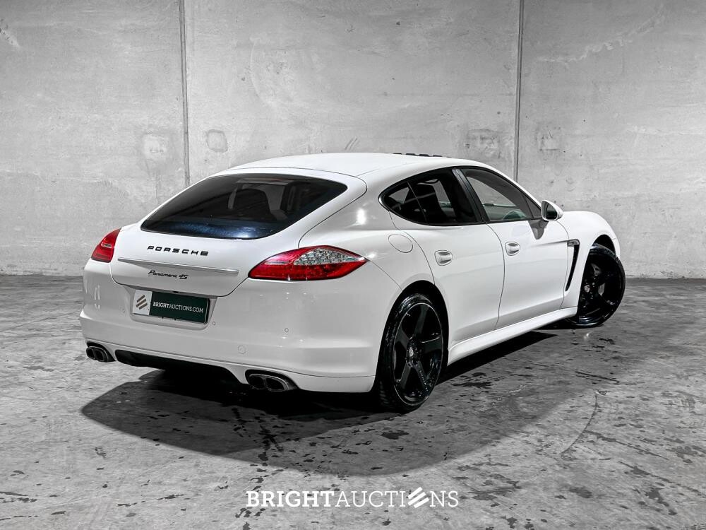 Porsche Panamera 4S 4.8 V8 400hp 2009, Z-798-BP