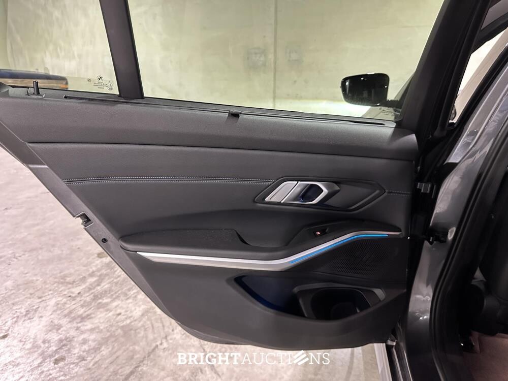 BMW 330e Touring M-Sport Business Edition Plus 292hp 2022 3er G21, X-990-TH