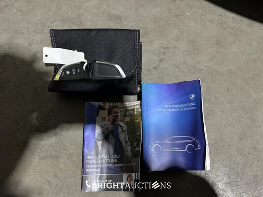 BMW 330e Touring M-Sport Business Edition Plus 292hp 2022 3er G21, X-990-TH