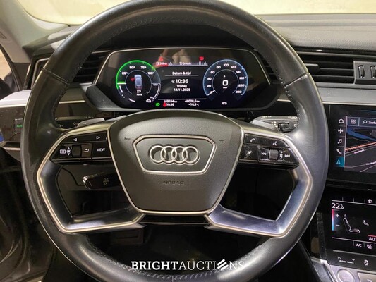 Audi e-tron 50 Quattro Launch Edition 71 kWh 313hp 2020 (Original-NL & 1st Owner), J-980-HF
