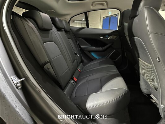 Jaguar I-PACE EV400 AWD Business Edition S 90 kWH 400hp 2019 (Original-NL + 1st Owner) G-198-VS